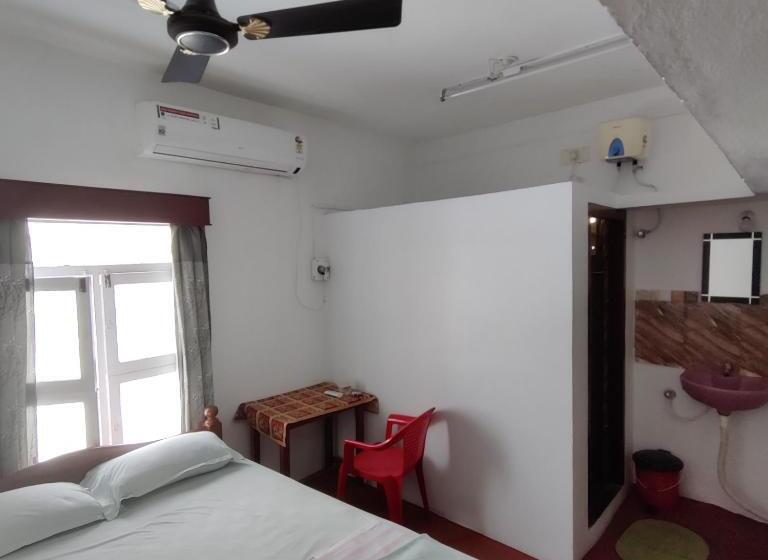 اتاق استاندارد, White Villa Guest House Pondicherry