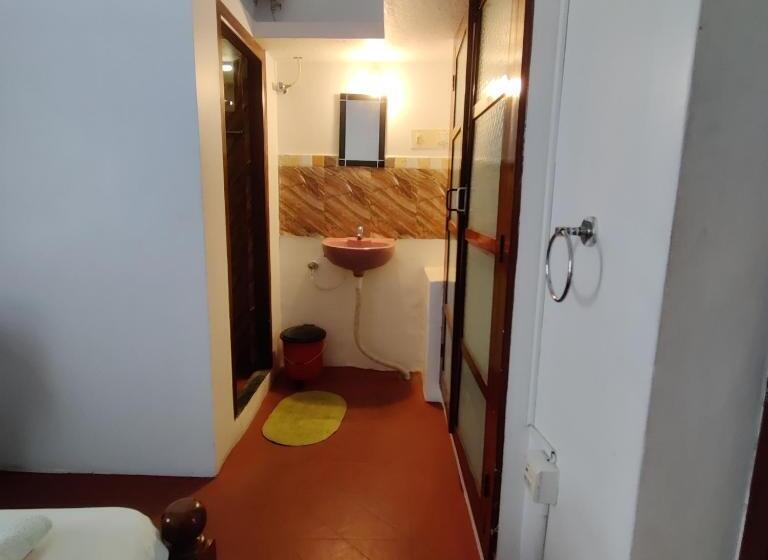اتاق استاندارد, White Villa Guest House Pondicherry
