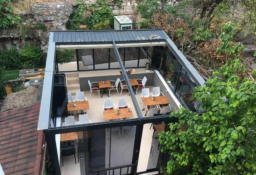 エコノミートリプルルーム, Amida House