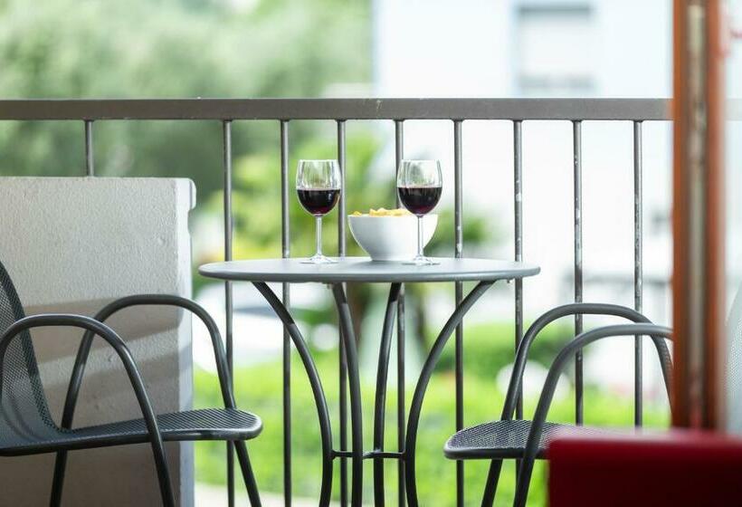 דירת שני חדרים, Casa Carla