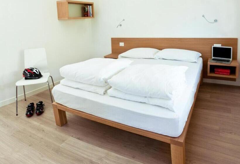 דירת שני חדרים, Casa Carla