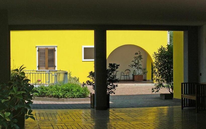 דירת שני חדרים, Casa Carla