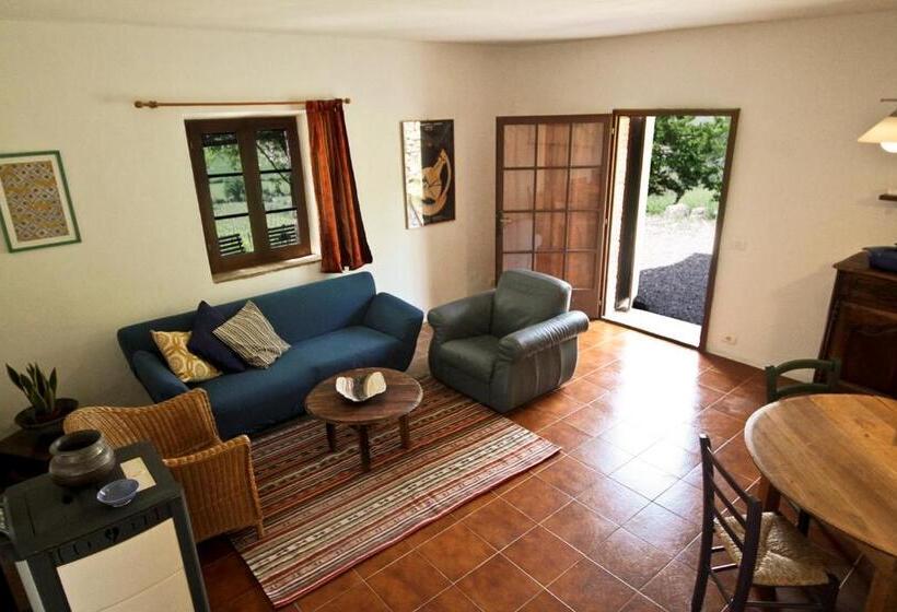 Апартаменты 2 Спальни, Casina Di Cornia