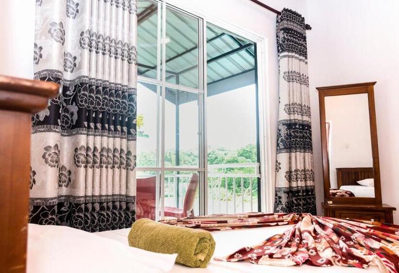 Willa 3 Sypialnie, Kandy Riverside Villa