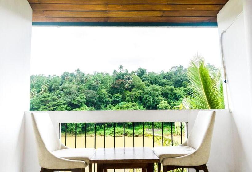 Willa 3 Sypialnie, Kandy Riverside Villa