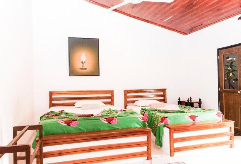 Willa 3 Sypialnie, Kandy Riverside Villa