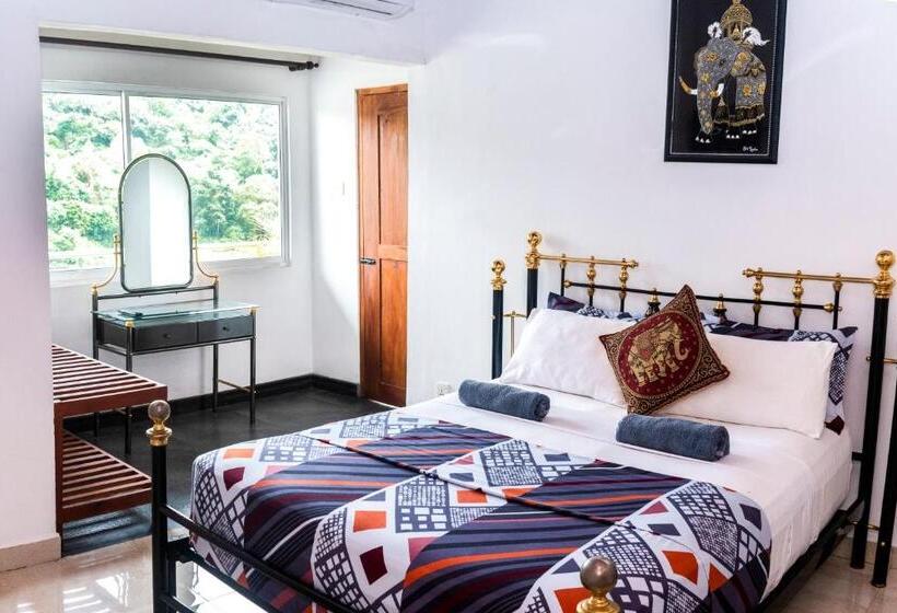4 Bedroom Villa, Kandy Riverside Villa