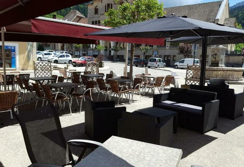 Номер Стандарт Трехместный, Victoria