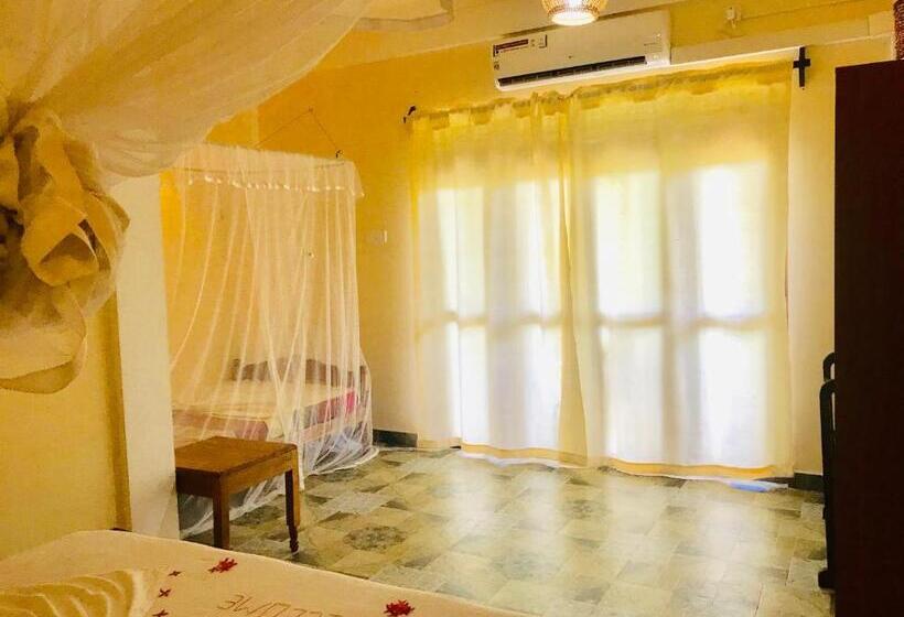 スタンダードトリプルルーム, Eagles Nest Cabanas