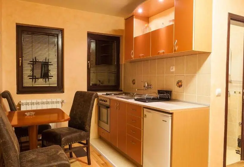 آپارتمان 1 خوابه, Guest House Vila Bajka