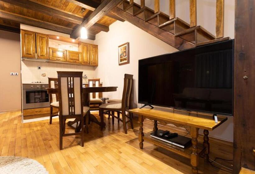 آپارتمان دوبلکس 1 خوابه, Guest House Vila Bajka