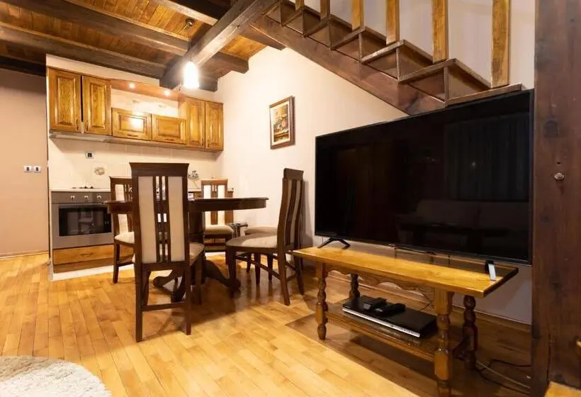 آپارتمان دوبلکس 1 خوابه, Guest House Vila Bajka