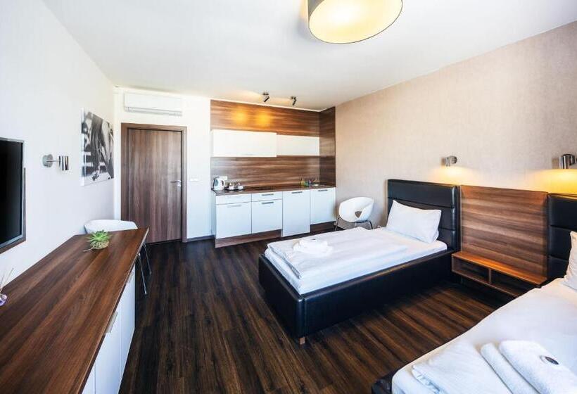 スタンダードルーム, Penzion V Jízdárně