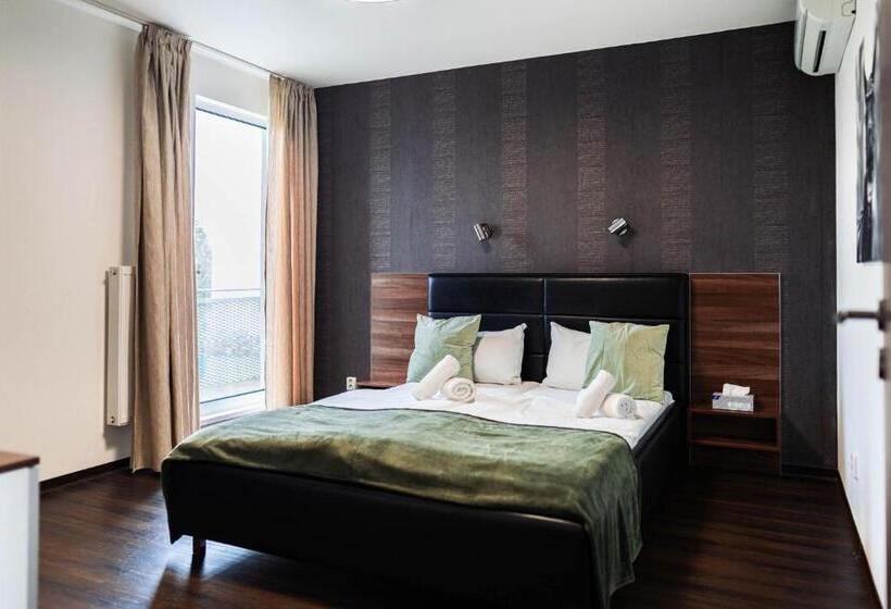 ２ベッドルームアパートメント, Penzion V Jízdárně