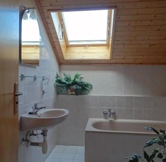 Sviitti, Pension Arnika