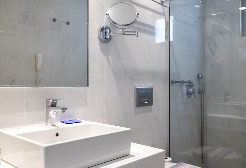 ガーデンビューのデラックストリプルルーム, Apollon Windmill Boutique Hotel   Adults Only