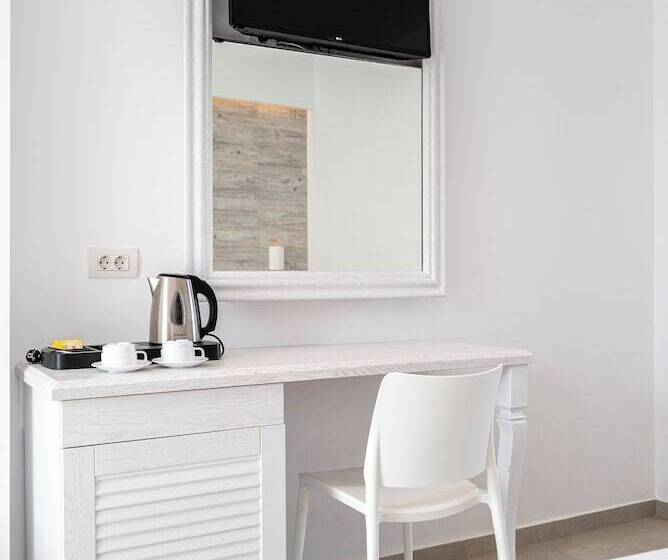 ガーデンビューのデラックストリプルルーム, Apollon Windmill Boutique Hotel   Adults Only