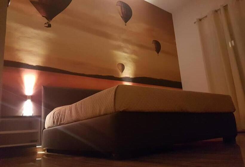 اتاق استاندارد سه نفره, B&b Al Volo2