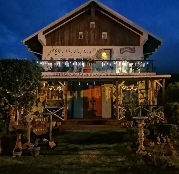 ガーデンビュースタンダードルーム, House Of Art