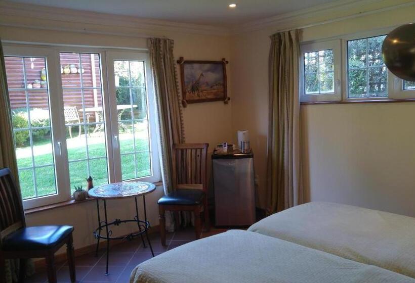 ガーデンビュースタンダードルーム, House Of Art