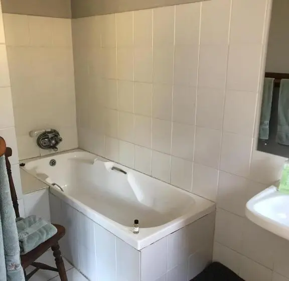 ファミリールーム, Notting Hill Lodge