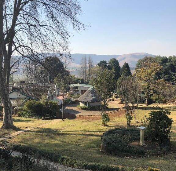 חדר משפחתי, Notting Hill Lodge