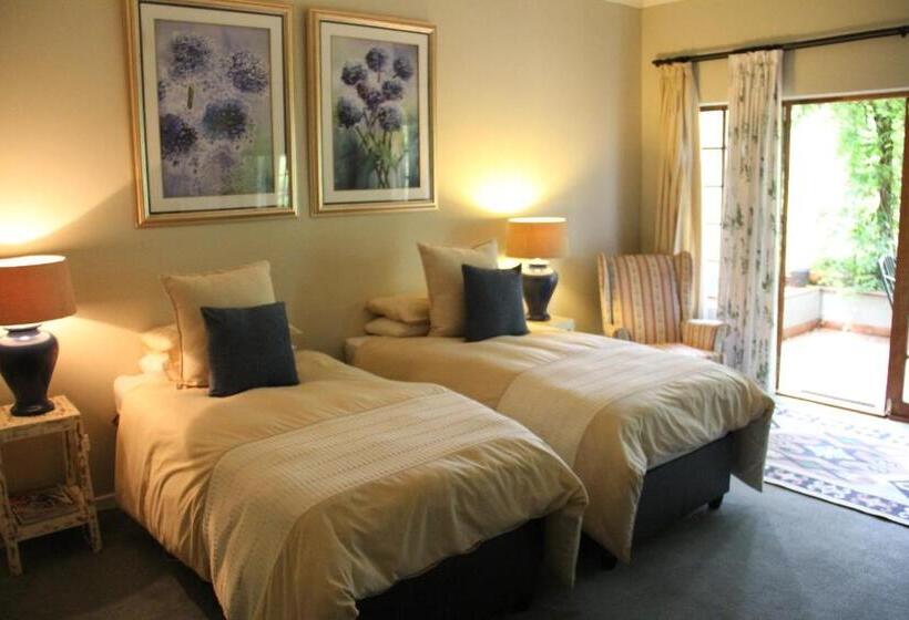 Номер Стандарт, Notting Hill Lodge