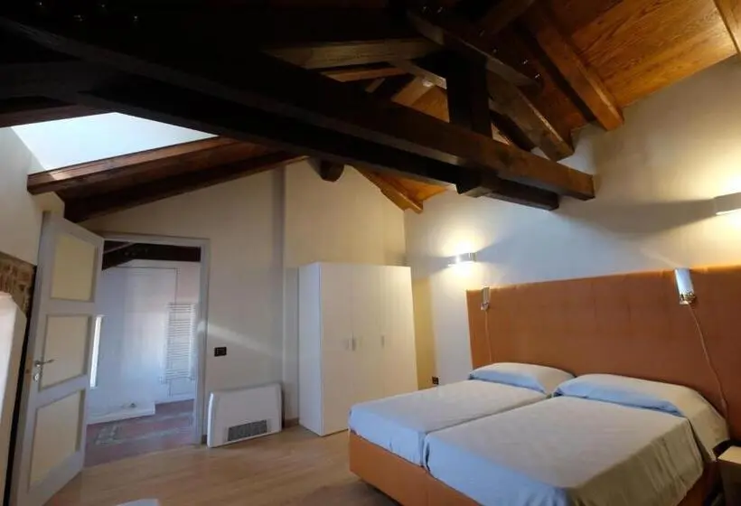 シティビューのデラックスルーム, Palazzo Sacco Hostello Fossano