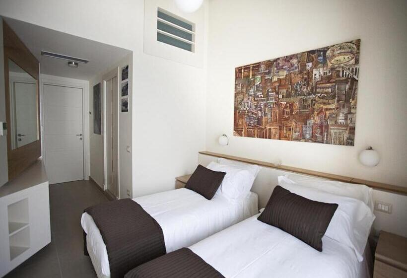 اتاق استاندارد با بالکن, Napolart