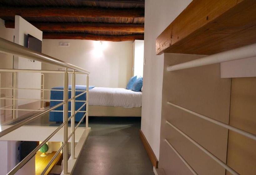 استودیوی استاندارد, Napolart