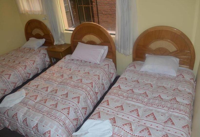 غرفة قياسية ثلاثية, Pacha Suite