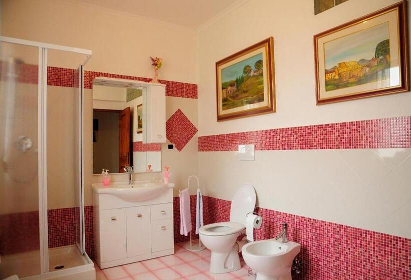 Standard room with outdoor bath, Bed And Breakfast Villa Viviana