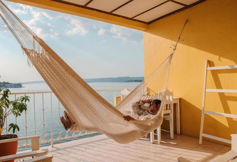 اتاق استاندارد با تخت بزرگ, Santana