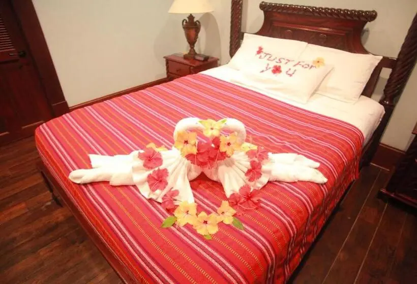 اتاق لوکس, Mahogany Hall Luxury Boutique Resort