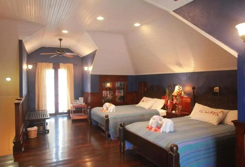 اتاق لوکس, Mahogany Hall Luxury Boutique Resort