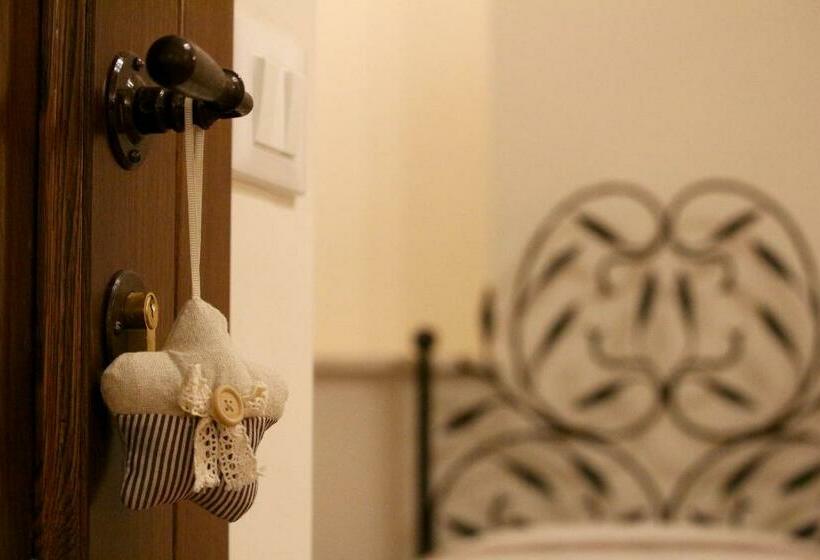 غرفة قياسية رباعية, La Casina Colorata