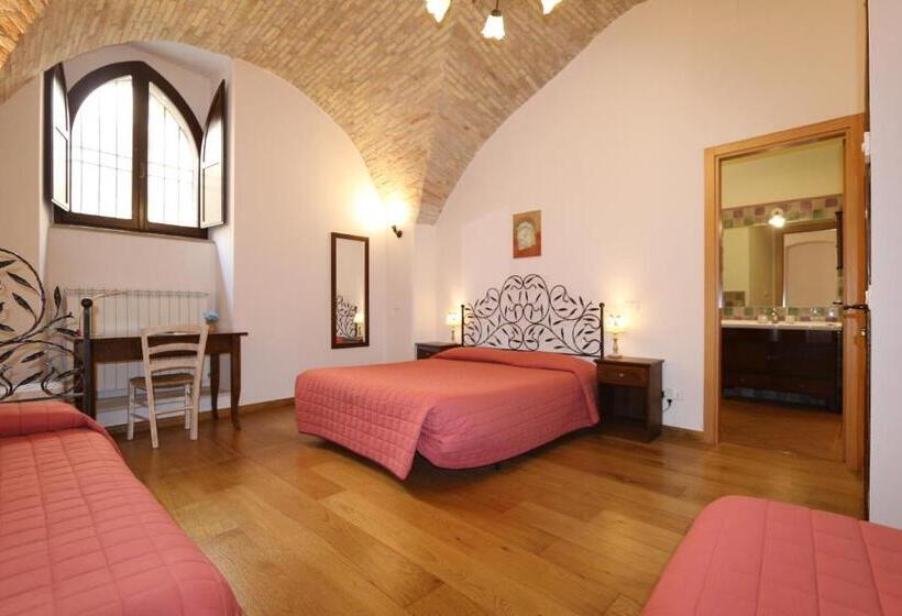 غرفة قياسية رباعية, La Casina Colorata