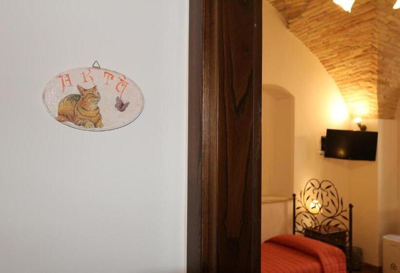 غرفة قياسية رباعية, La Casina Colorata