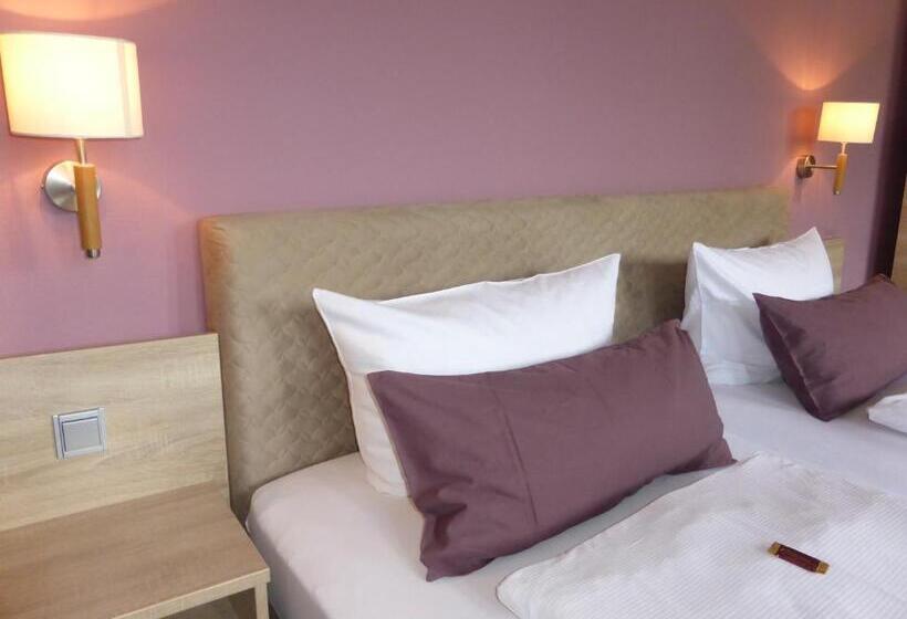 Номер Стандарт Вид на Реку, Rheinhotel Zur Krone