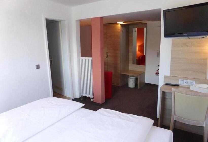 スタンダードトリプルルーム, Rheinhotel Zur Krone