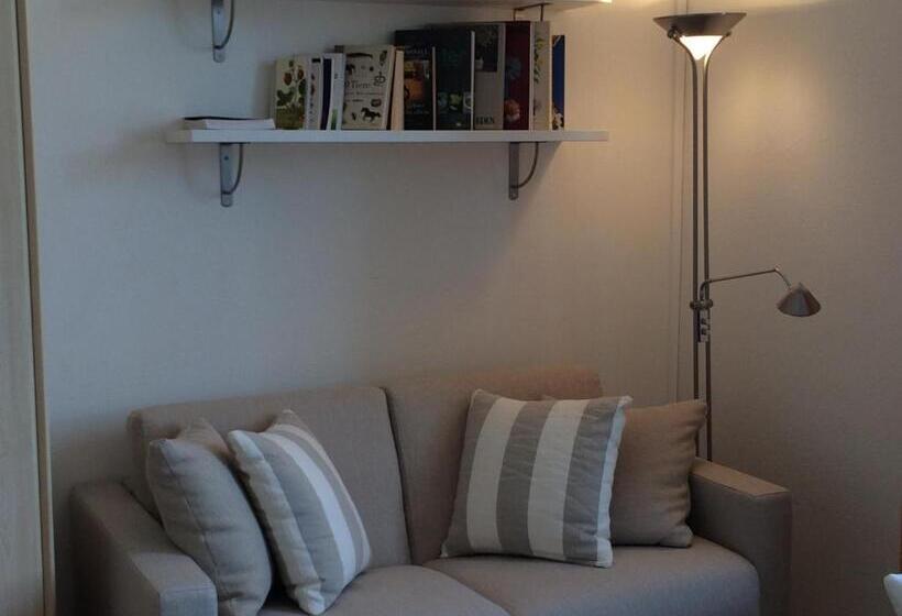 小型套房带阳台, Art Hotel Ristorante Posta Al Lago