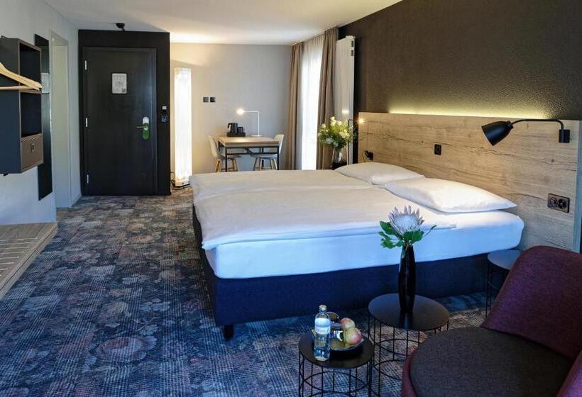 غرفة سوبيريور, Baxter