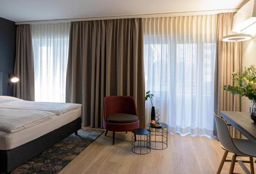 غرفة سوبيريور, Baxter