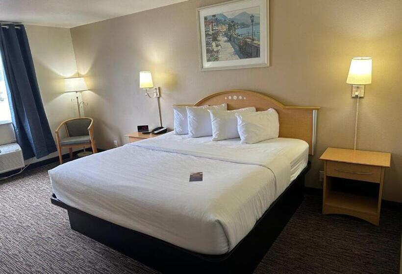 غرفة قياسية سرير كينج, Baymont By Wyndham Lawrenceburg