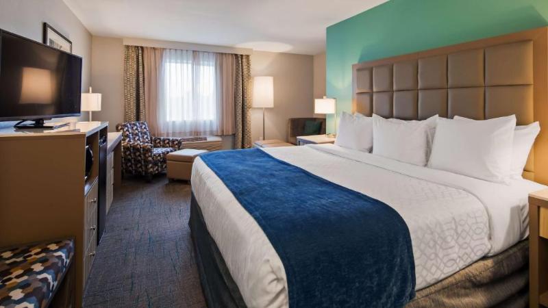 장애인을 위한 킹사이즈 침대 스탠다드 룸, Best Western Toledo South Maumee