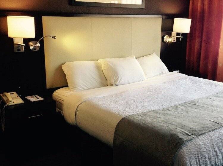 디럭스 룸, Cherokee Grand