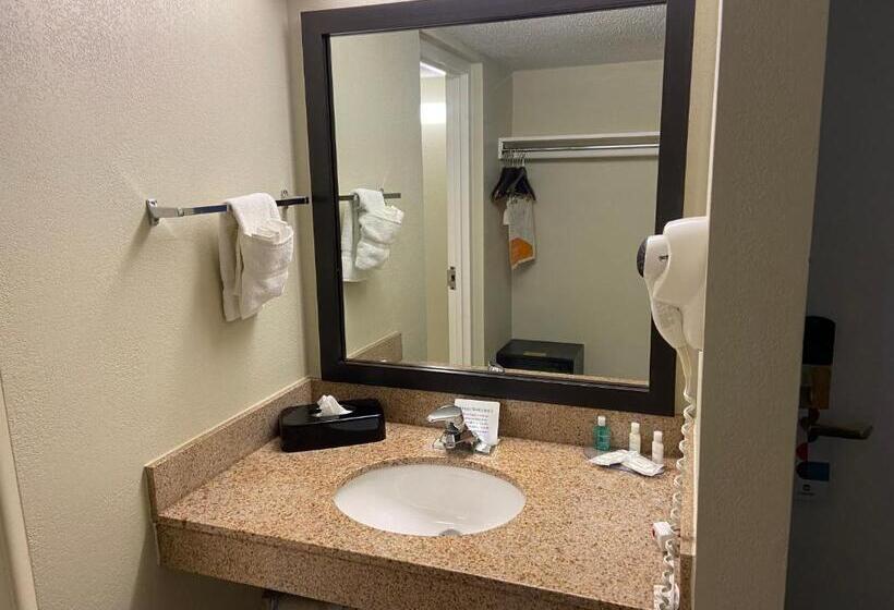 Номер Стандарт, Clarion Inn Harpers Ferrycharles Town