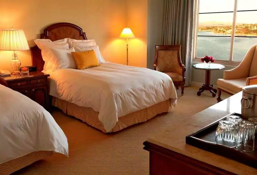 ２ダブルベッドのスタンダードルーム, Hilton Lake Las Vegas Resort And Spa
