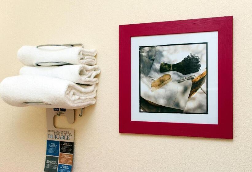 חדר סטנדרט לארבעה, Kyriad Rennes Sud   Cesson Chantepie