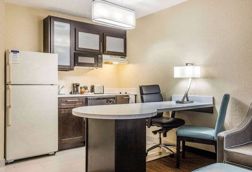 جناح, Mainstay Suites Greenville Airport